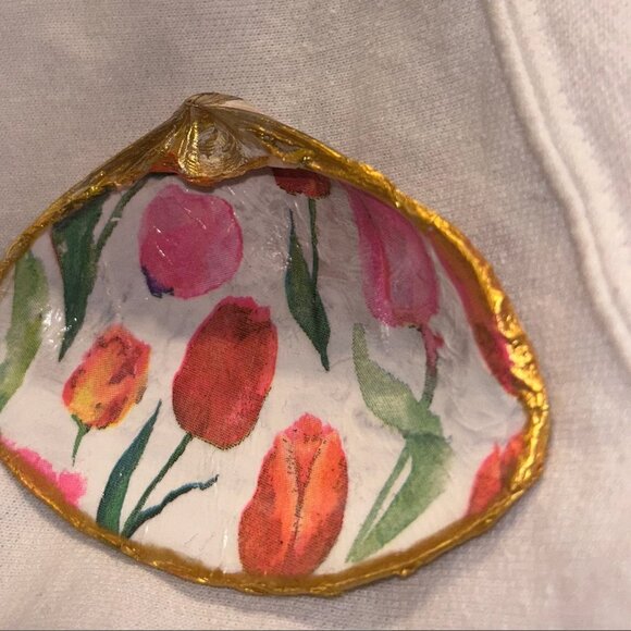 Handmade Shell Jewelry Holder - Picture 4 of 4